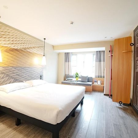 ไอบิส เฉิงตู เวสต์ จิงชุย โร้ด Hotel ภายนอก รูปภาพ