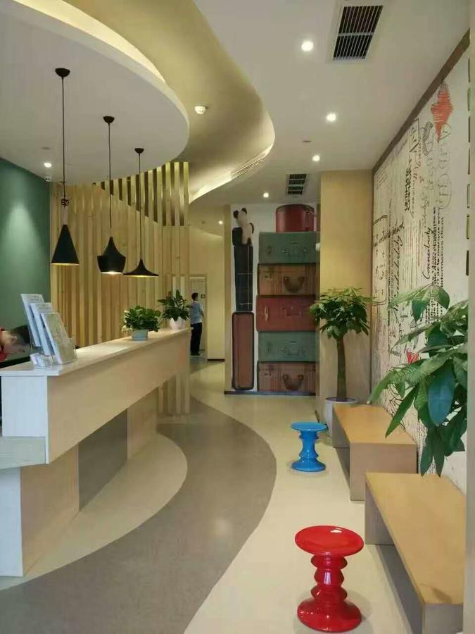 ไอบิส เฉิงตู เวสต์ จิงชุย โร้ด Hotel ภายนอก รูปภาพ