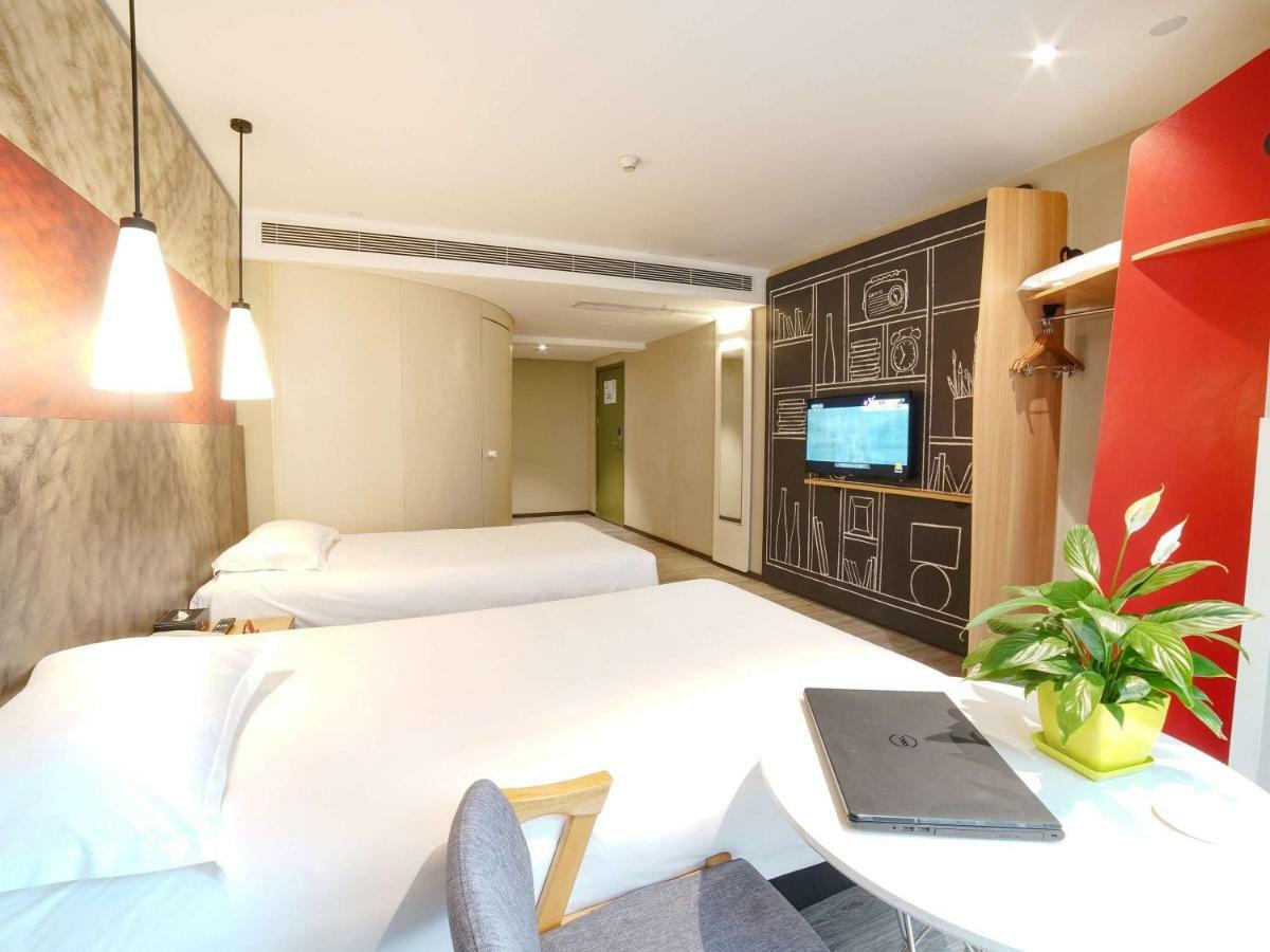 ไอบิส เฉิงตู เวสต์ จิงชุย โร้ด Hotel ภายนอก รูปภาพ